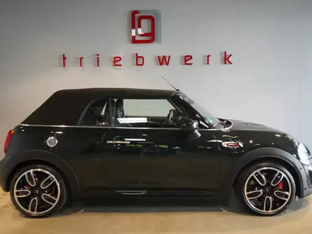 MINI John Cooper Works Cabrio