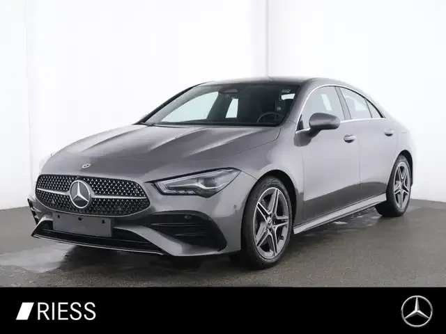 Mercedes-Benz CLA 220