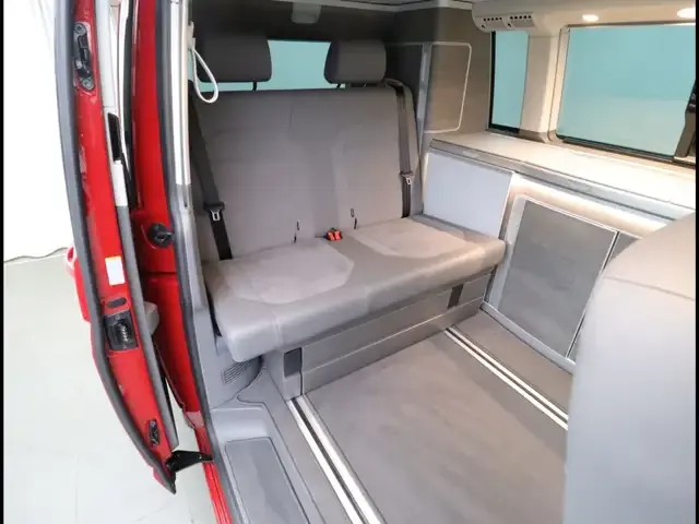 Volkswagen T6.1 California