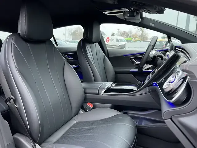 Mercedes-Benz EQE 300