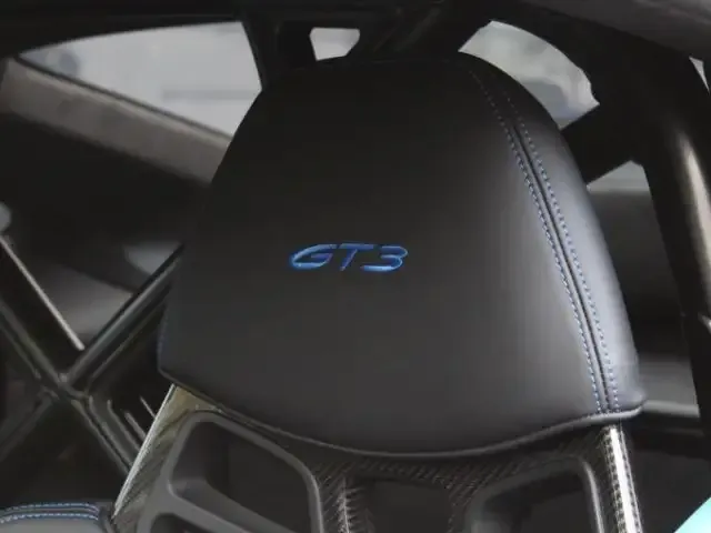Porsche 992