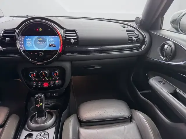 MINI Cooper Clubman