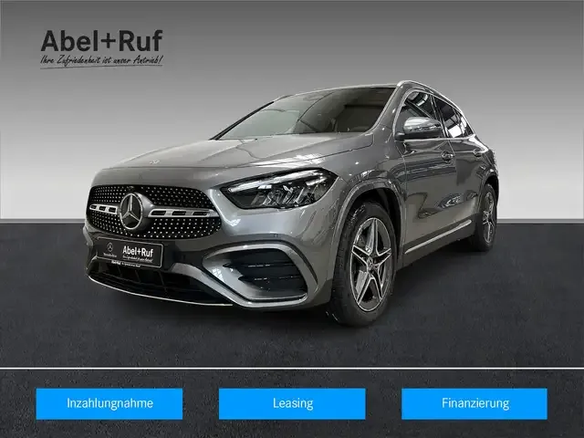 Mercedes-Benz GLA 200