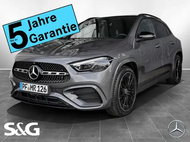 Mercedes-Benz GLA 220