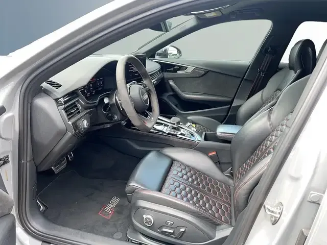 Audi RS4
