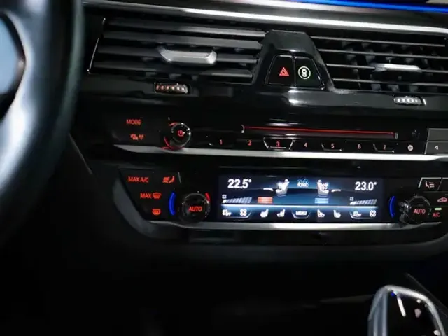 BMW 550