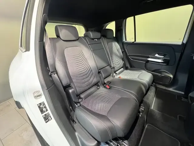 Mercedes-Benz EQB 300