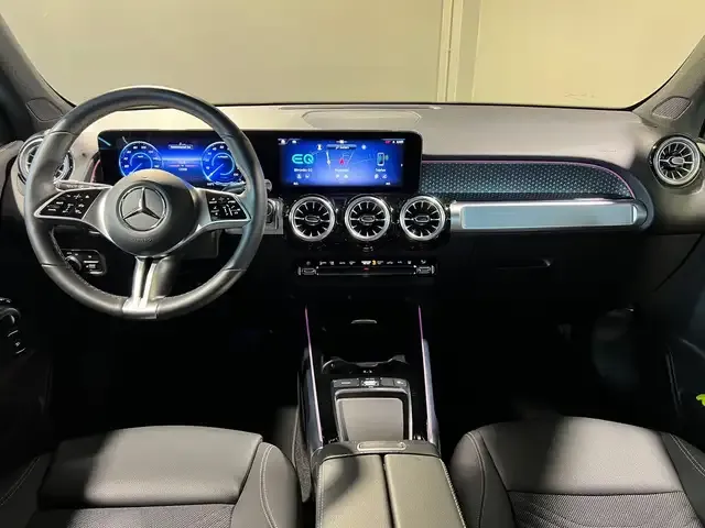 Mercedes-Benz EQB 300