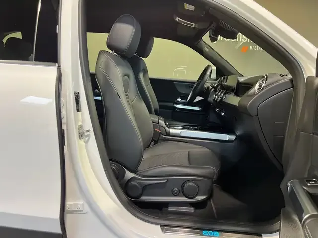 Mercedes-Benz EQB 300