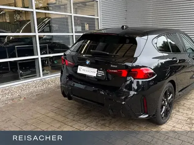 BMW 120
