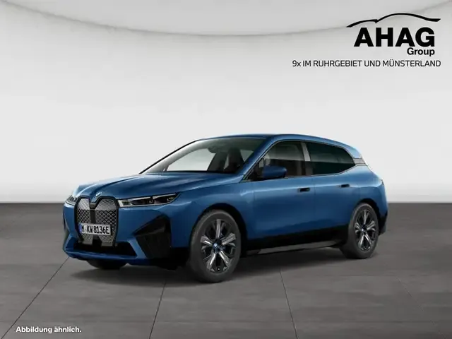 BMW iX