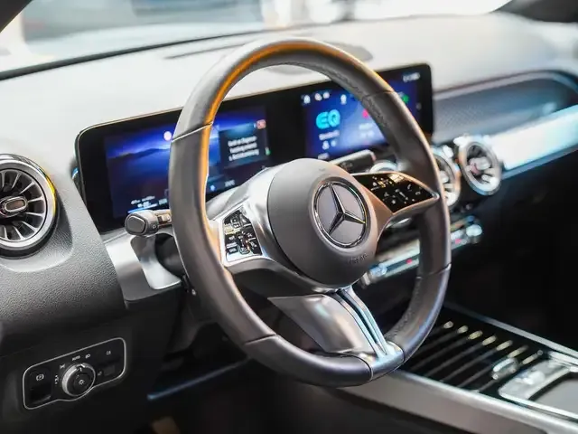 Mercedes-Benz EQB 300