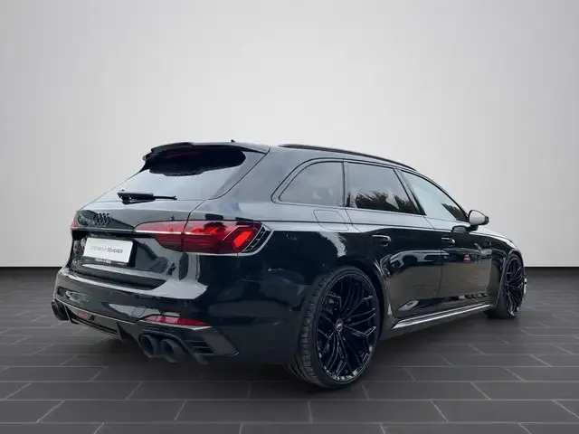 Audi RS4