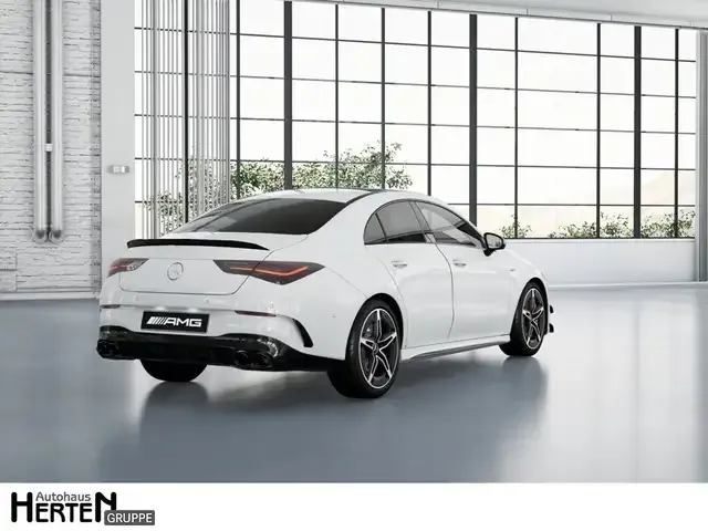 Mercedes-Benz CLA 45 AMG