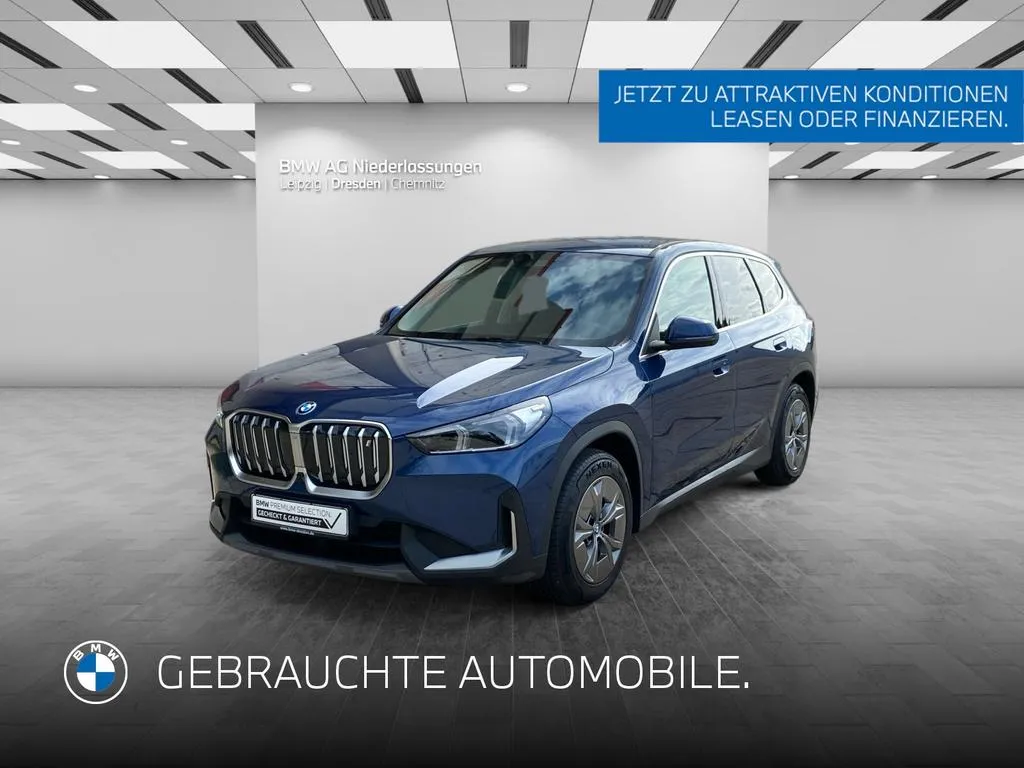 BMW iX1