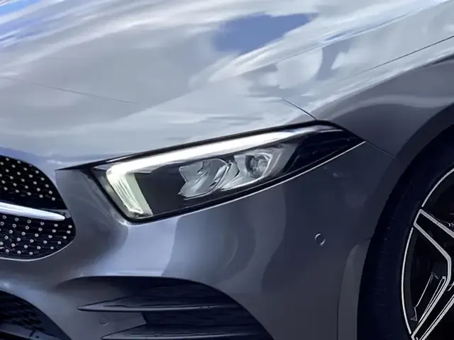 Mercedes-Benz A 220