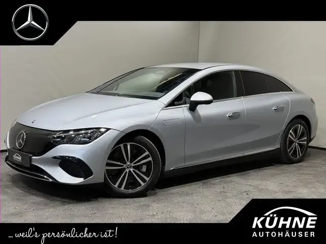 Mercedes-Benz EQE 300
