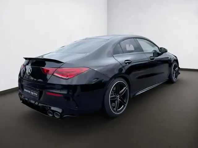 Mercedes-Benz CLA 45 AMG
