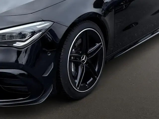 Mercedes-Benz CLA 45 AMG