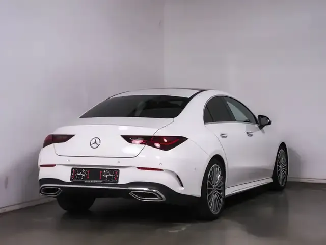 Mercedes-Benz CLA 200