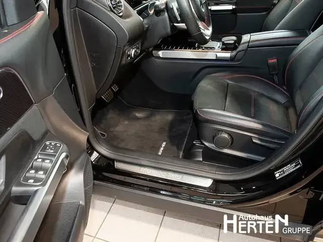 Mercedes-Benz GLB 200