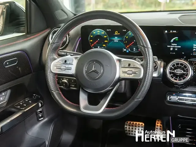 Mercedes-Benz GLB 200