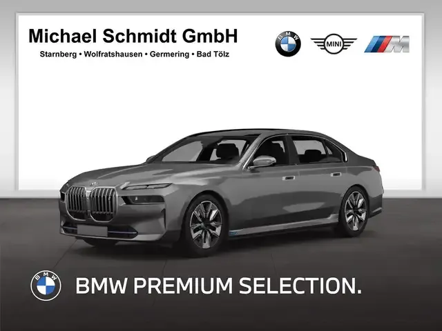 BMW i7