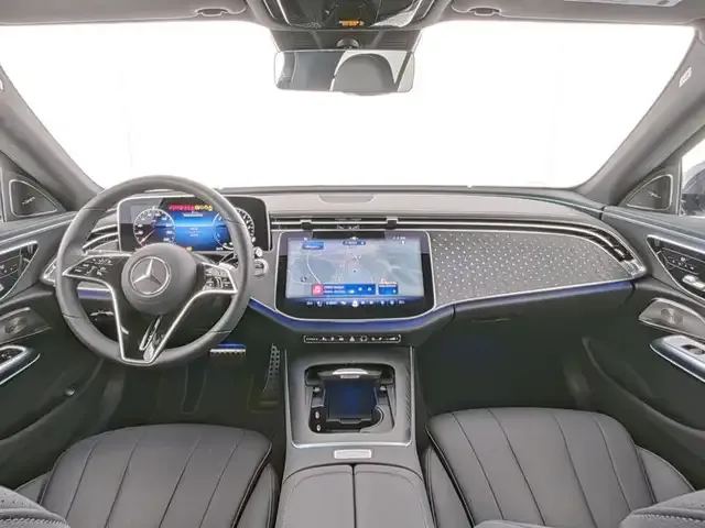 Mercedes-Benz E 300