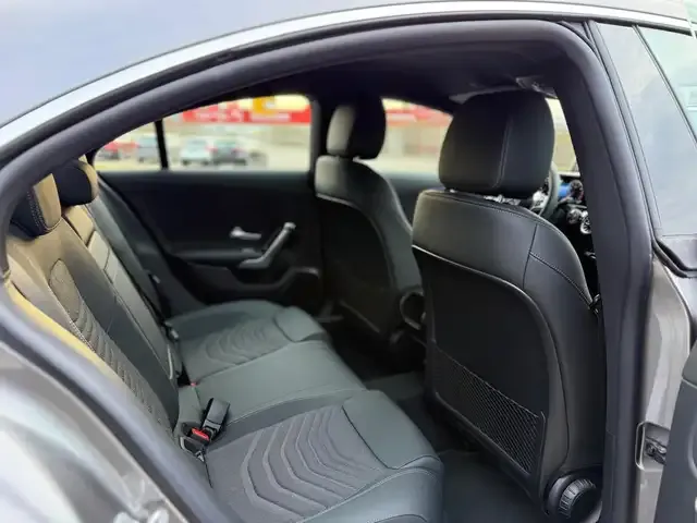 Mercedes-Benz CLA 200