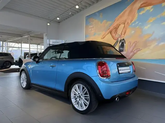 MINI Cooper Cabrio