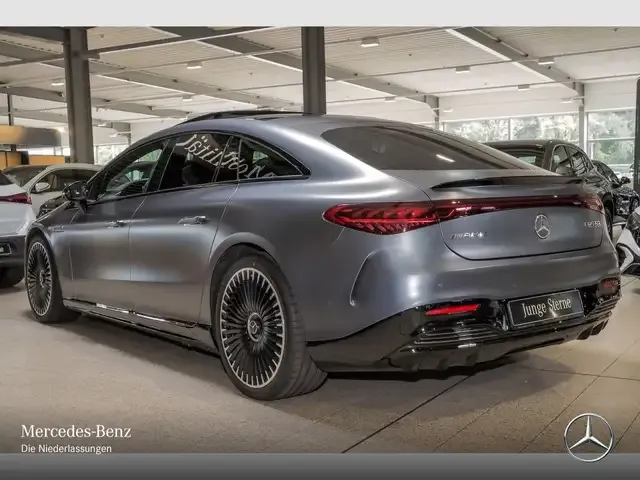Mercedes-Benz EQS