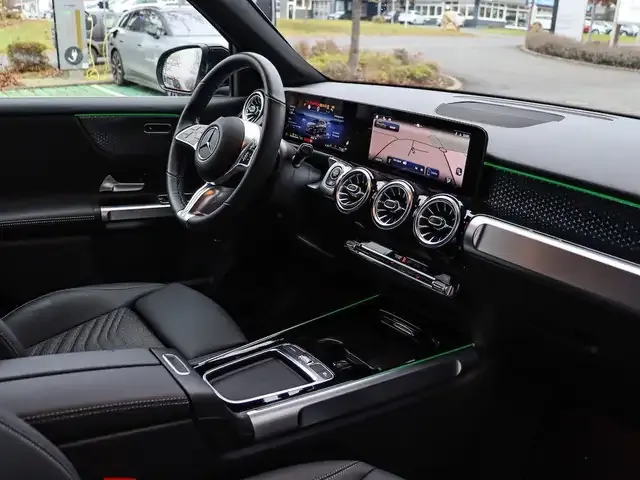 Mercedes-Benz GLB 200