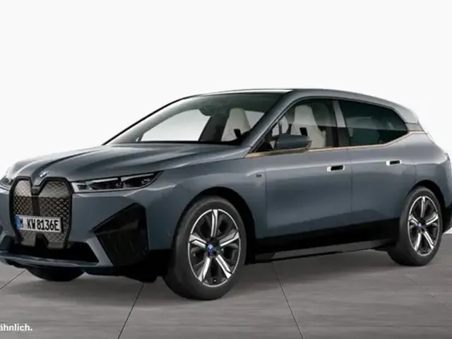 BMW iX