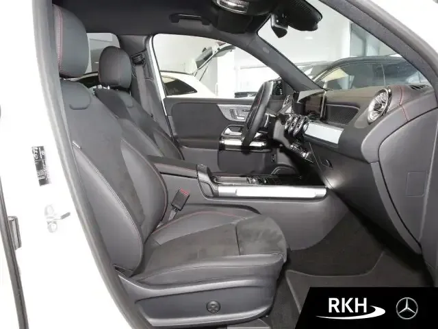 Mercedes-Benz EQB 300