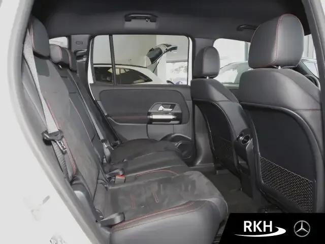 Mercedes-Benz EQB 300