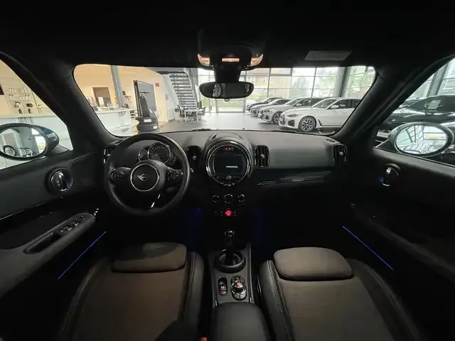 MINI One Countryman