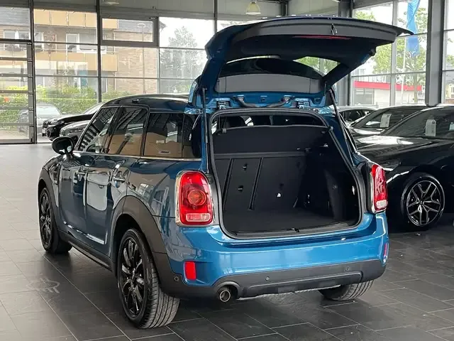 MINI One Countryman