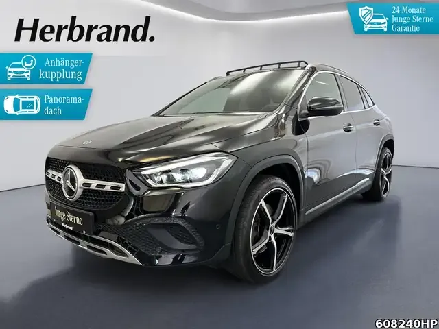 Mercedes-Benz GLA 220