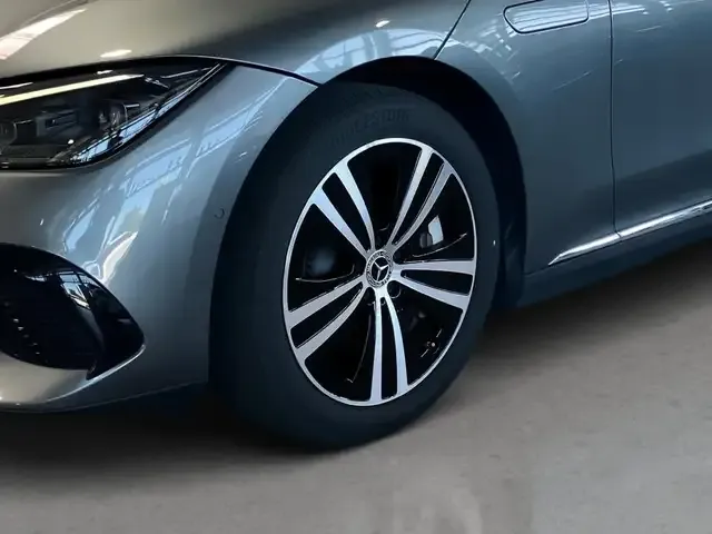Mercedes-Benz EQE 350