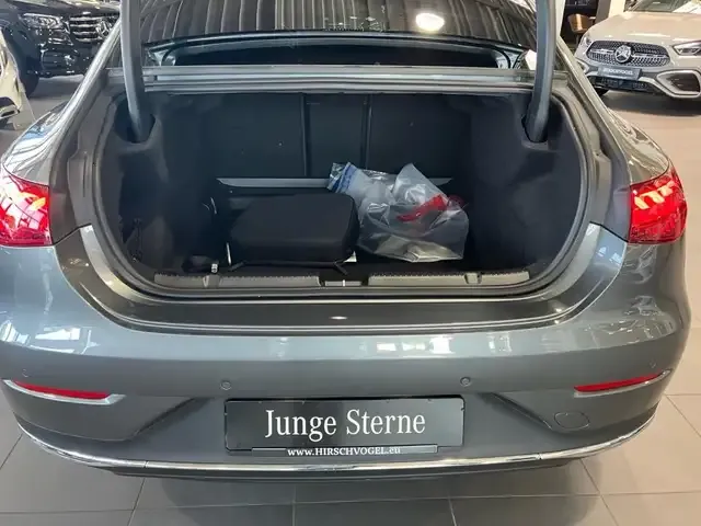 Mercedes-Benz EQE 350