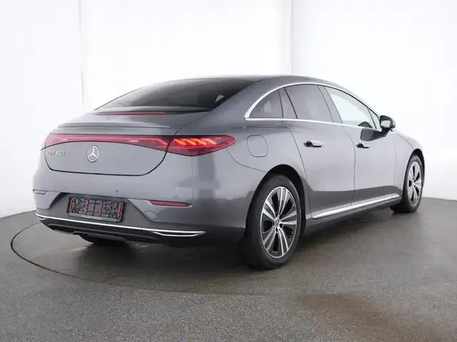 Mercedes-Benz EQE 350