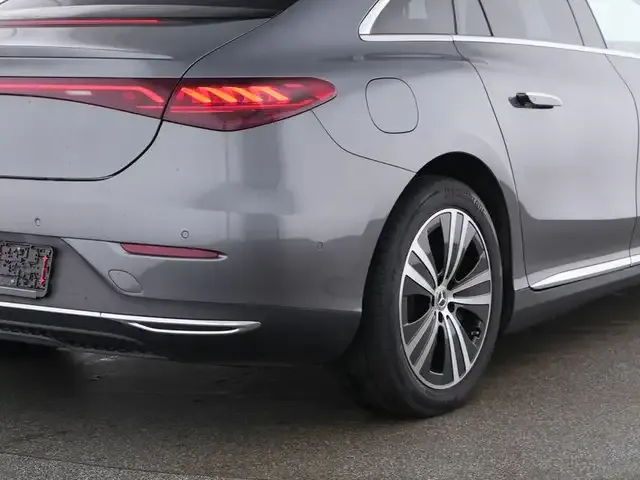 Mercedes-Benz EQE 350