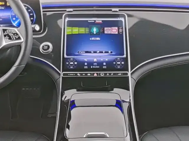 Mercedes-Benz EQE 350