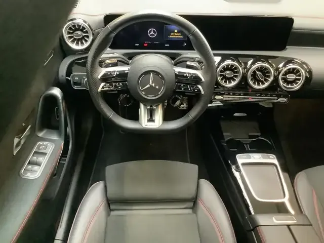 Mercedes-Benz CLA 35 AMG