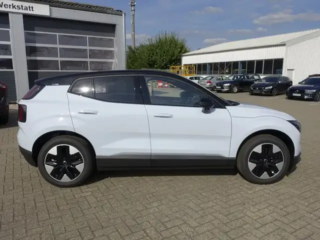 Volvo EX30