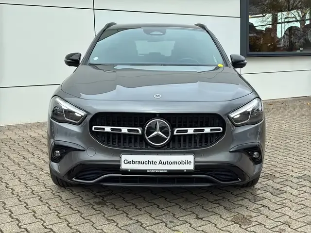 Mercedes-Benz GLA 220