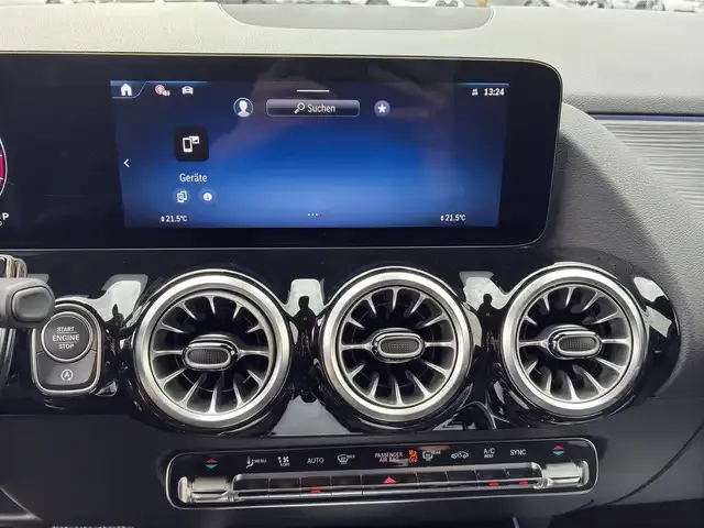 Mercedes-Benz GLA 220