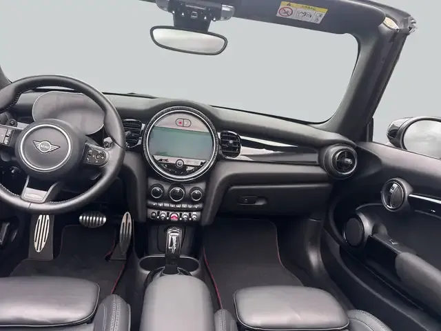 MINI John Cooper Works Cabrio