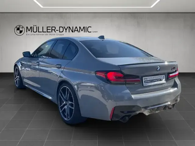 BMW M5