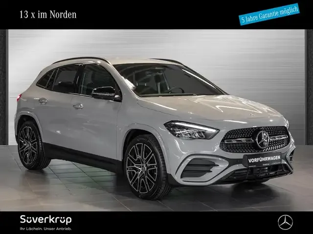 Mercedes-Benz GLA 200